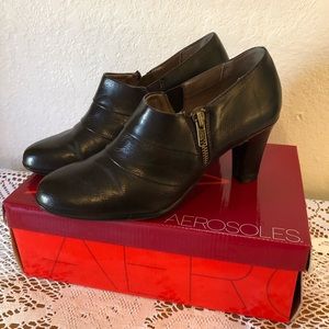 Aerosoles heeled ankle booties